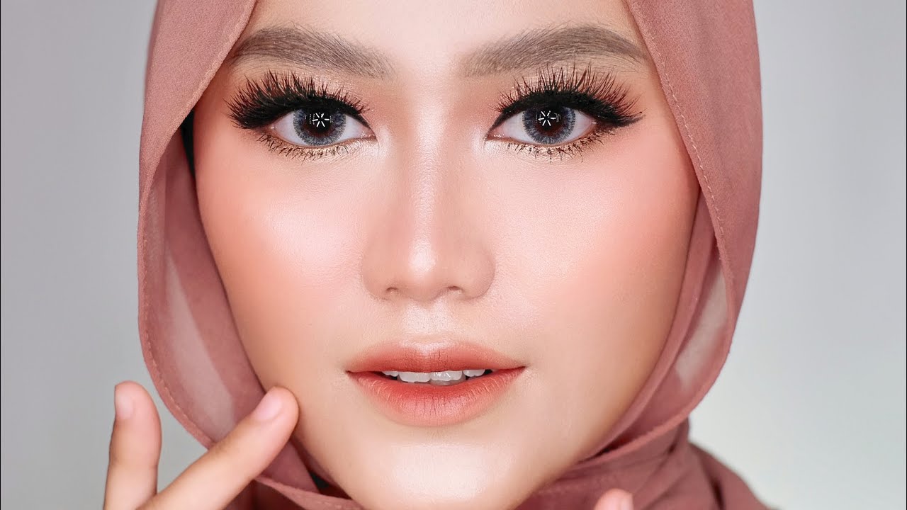 8 Rahasia Makeup Minimalis yang Justru Tampak Super Mewah, Efeknya Bikin Wajah Auto Berkelas