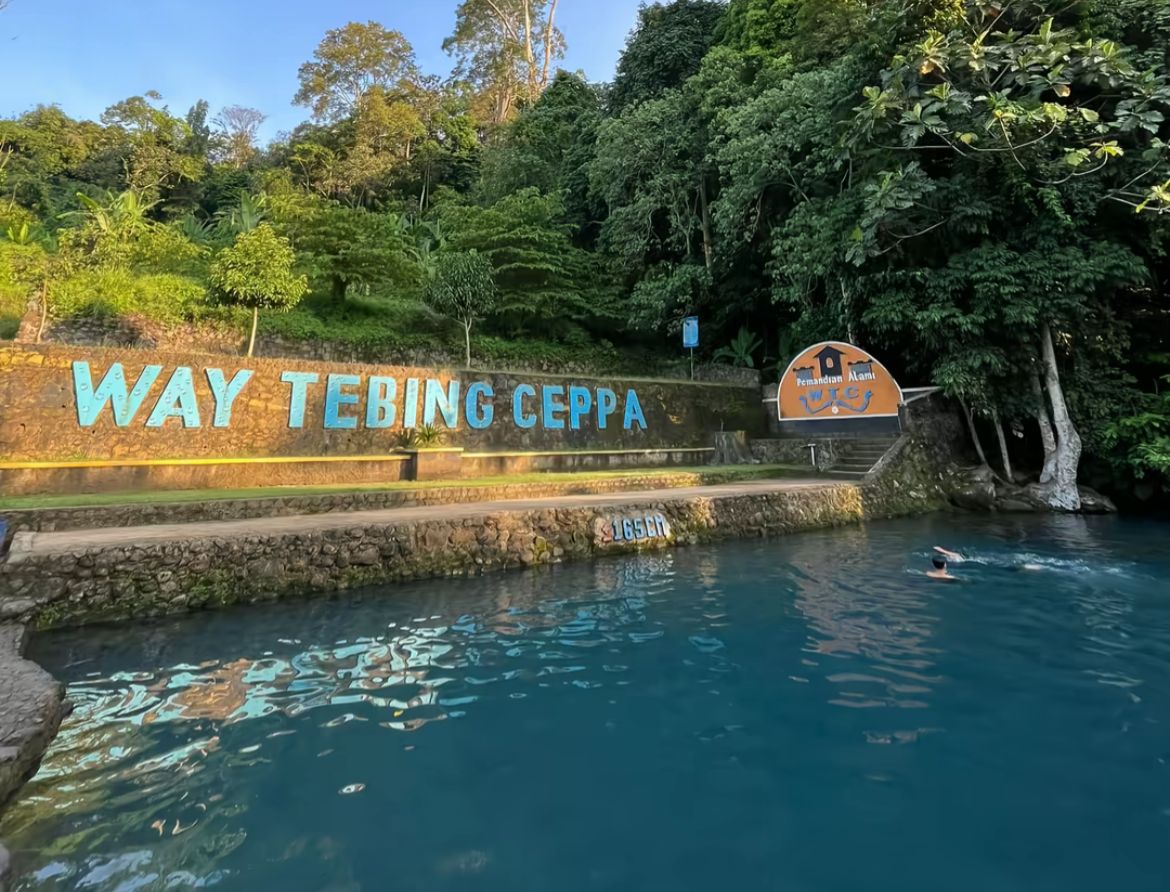 Pesona Way Tebing Ceppa, Sensasi Kolam Air Pegunungan di Lampung Selatan yang Bikin Betah!