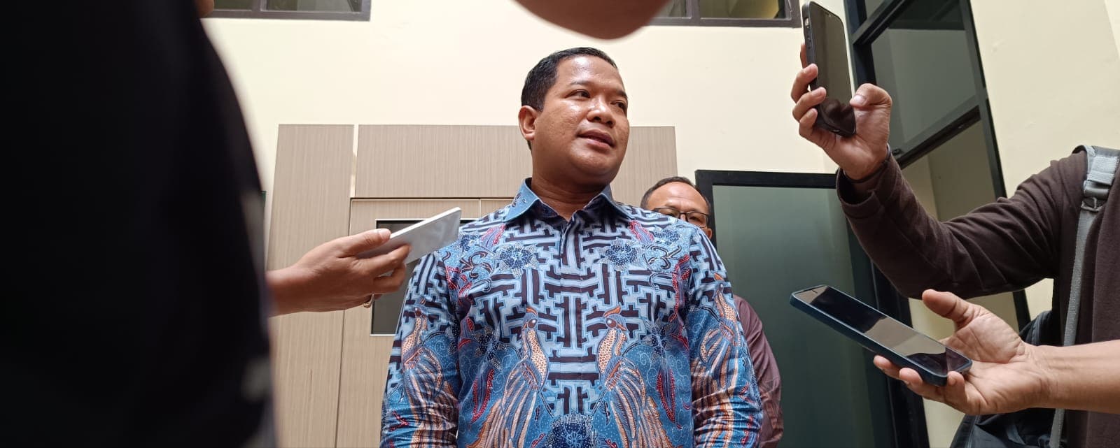Ditetapkan Tersangka Kasus Korupsi Honorer, Sekda Lamteng Akui Kaget dan Bantah Terima Uang