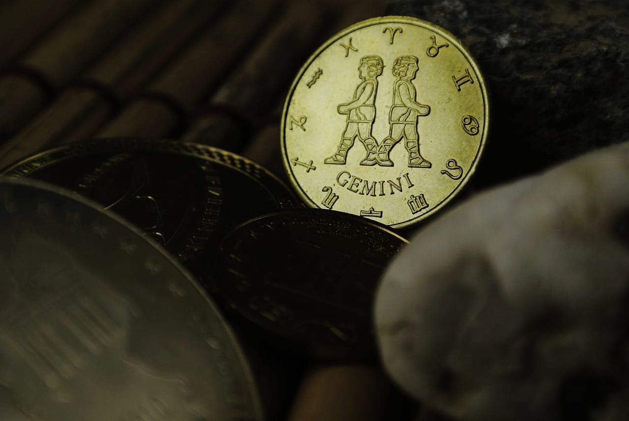 Ramalan Zodiak Senin 3 Agustus 2026, Sagitarius Cek Keuangan dan Gemini Buka Lembaran Baru