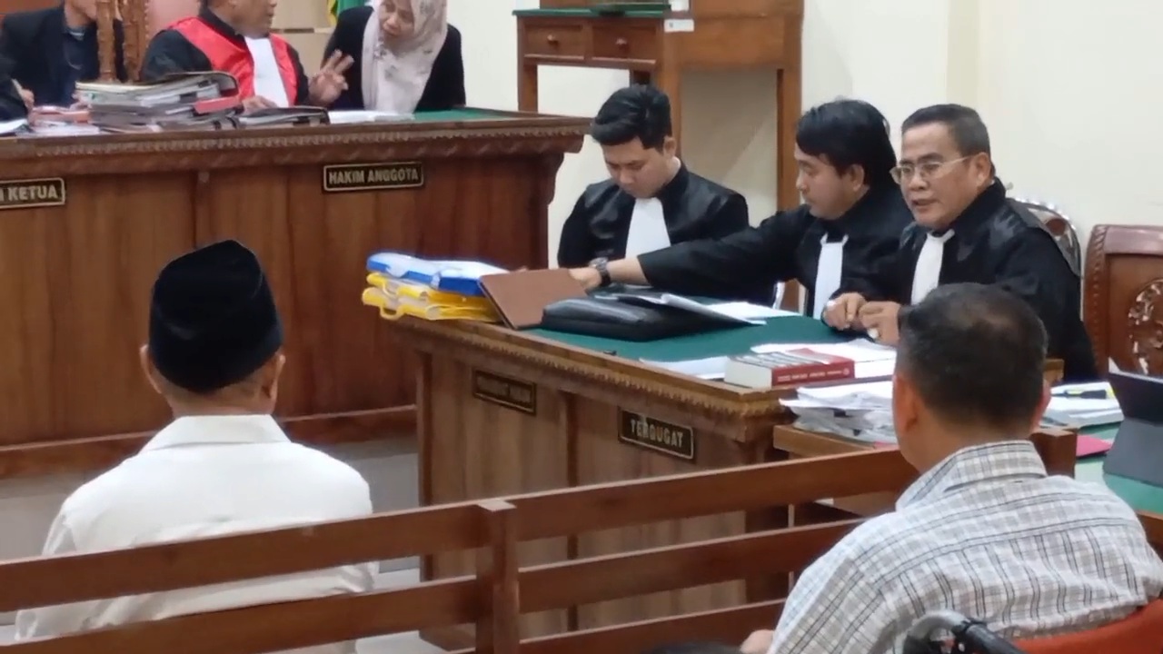 Kasus Dugaan Kriminalisasi Lahan Kemenag Lamsel, Sujarwo-Hamzah Sebut JPU Salah Terapkan Hukum