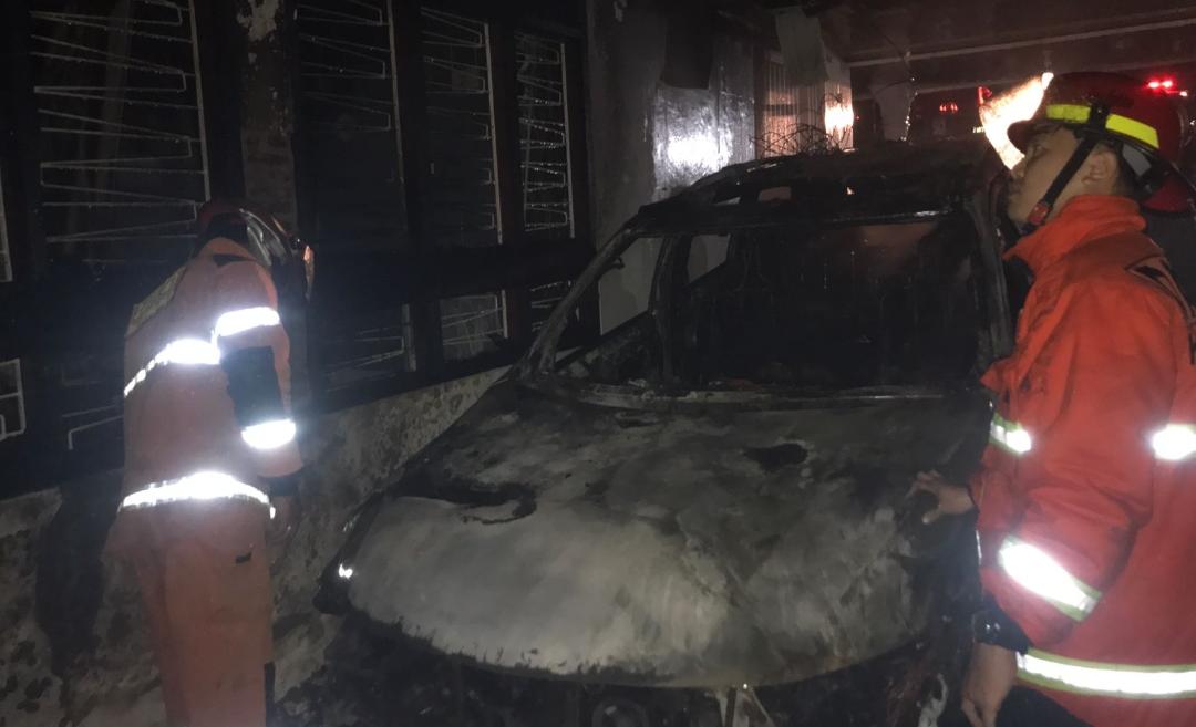 Pajero Sport Milik Pensiunan Kementerian Keuangan Ludes Terbakar di Kedamaian Bandar Lampung