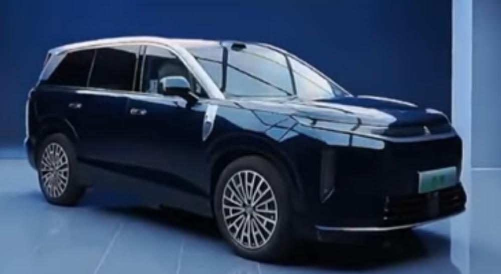 Battle Mobil Listrik BYD 2026: Pilih SUV Flagship Great Tang yang Buas atau City Car Atto 1?