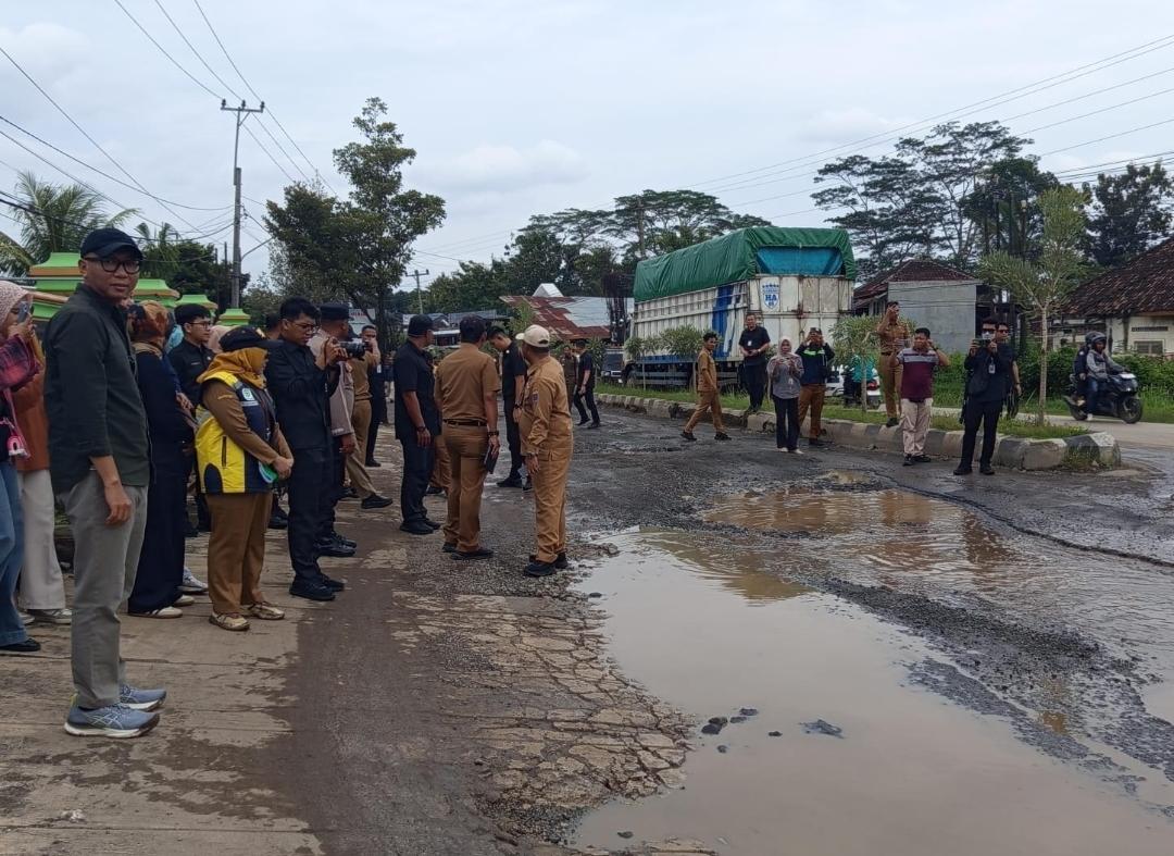 Tingginya Kasus Kecelakaan Lalu Lintas Jadi Alarm Penting Perbaikan Jalan di Kota Metro