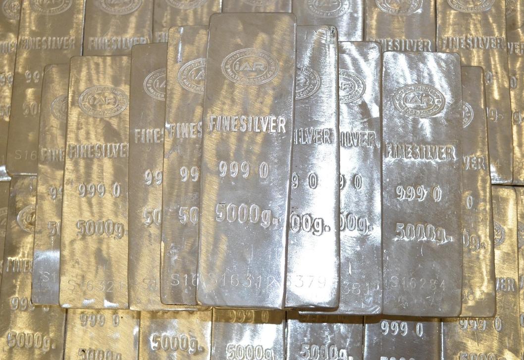 Investasi Safe Haven: Harga Perak Murni Melejit, Ritel Tertinggi Tembus Rp85 Ribu per Gram