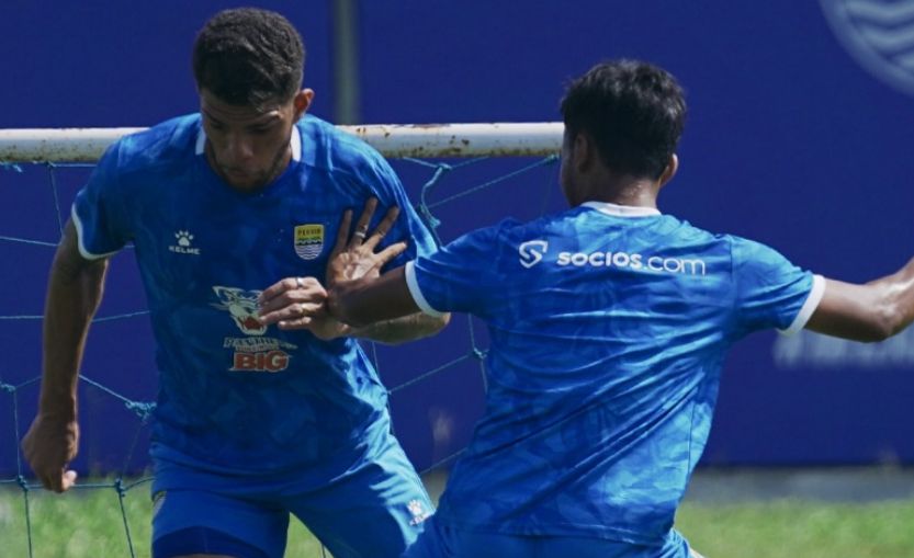 Persib Makin Kokoh di Puncak, Klasemen BRI Super League Terbaru Usai Laga Tengah Pekan Berubah