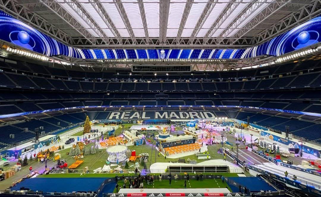 MAVIDAD Bernabéu Resmi Dibuka, Bernabéu Berubah Total Jadi Wahana Natal Keluarga