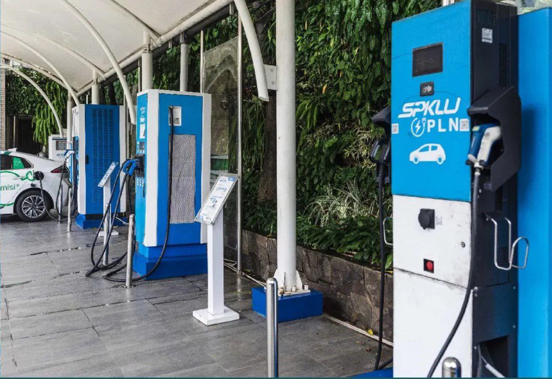 Begini Cara Bedakan Charger AC dan DC Sebelum Pakai SPKLU, Cek Trik Jitunya
