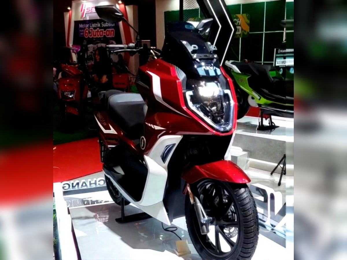 Torehkan Rekor Baru, ALVA Cetak Distribusi 10.000 Motor Listrik dalam Tiga Tahun
