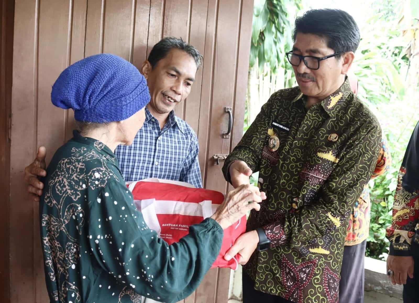 Lampura Diterpa Cuaca Ekstrem, Bupati Perintahkan Percepatan Pemulihan saat Turun Tinjau Lokasi