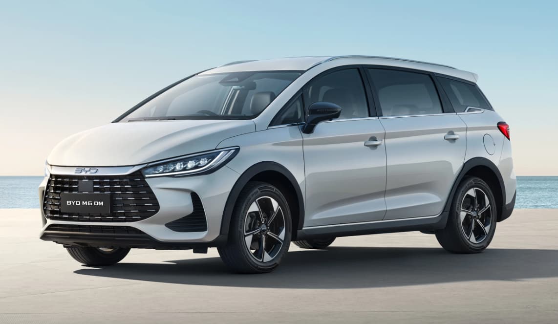 Prediksi Harga BYD M6 DM Pasca Meluncur di Indonesia, Bisa Jadi MPV Hybrid Murah Penantang Innova?