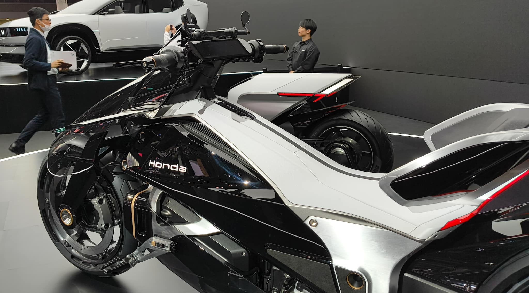 Tampil Futuristis, Honda EV Outlier Ungkap Arah Desain Motor Listrik Generasi Baru