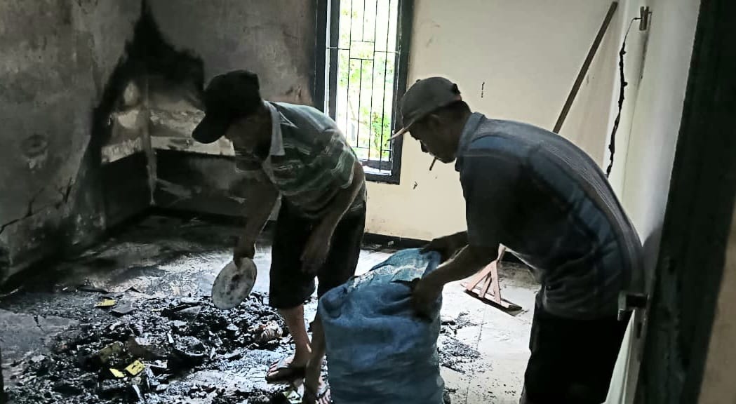 Api Bakar Rumah Warga Pekon Betung Tanggamus, Polsek Pematangsawa Lakukan Identifikasi