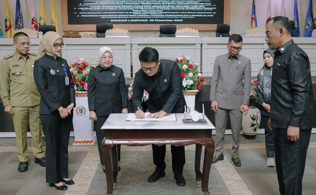 Delapan Raperda Lampung Disetujui DPRD, Fokus pada Petani Komoditas Singkong dan Pembangunan Daerah