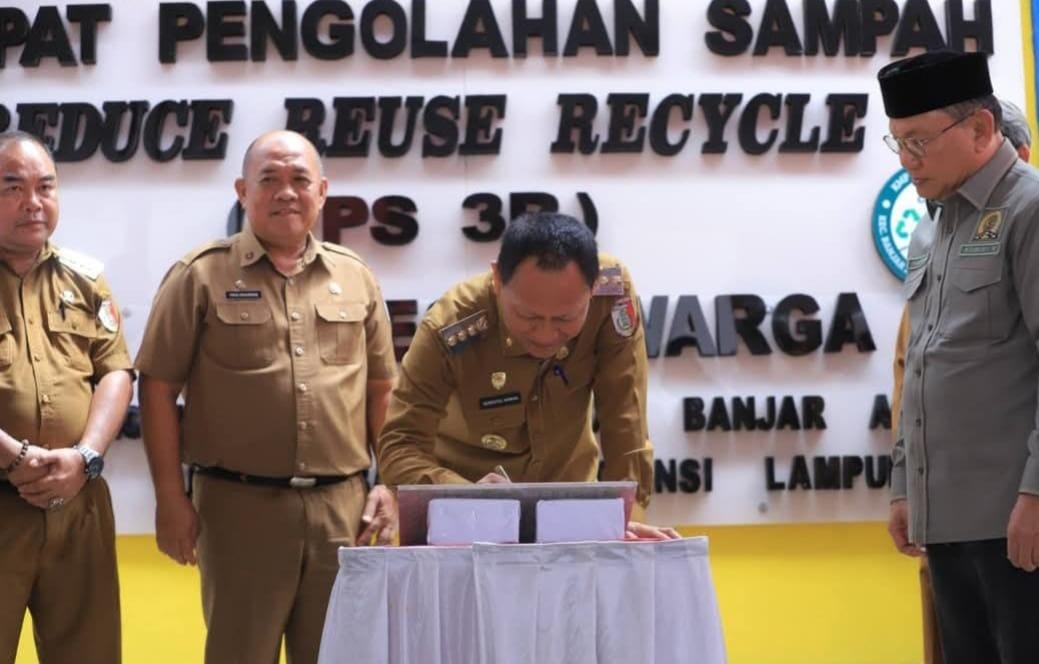 Bupati Qudrotul Harap TPS3R Jadi Solusi Pengelolaan Sampah di Tulang Bawang
