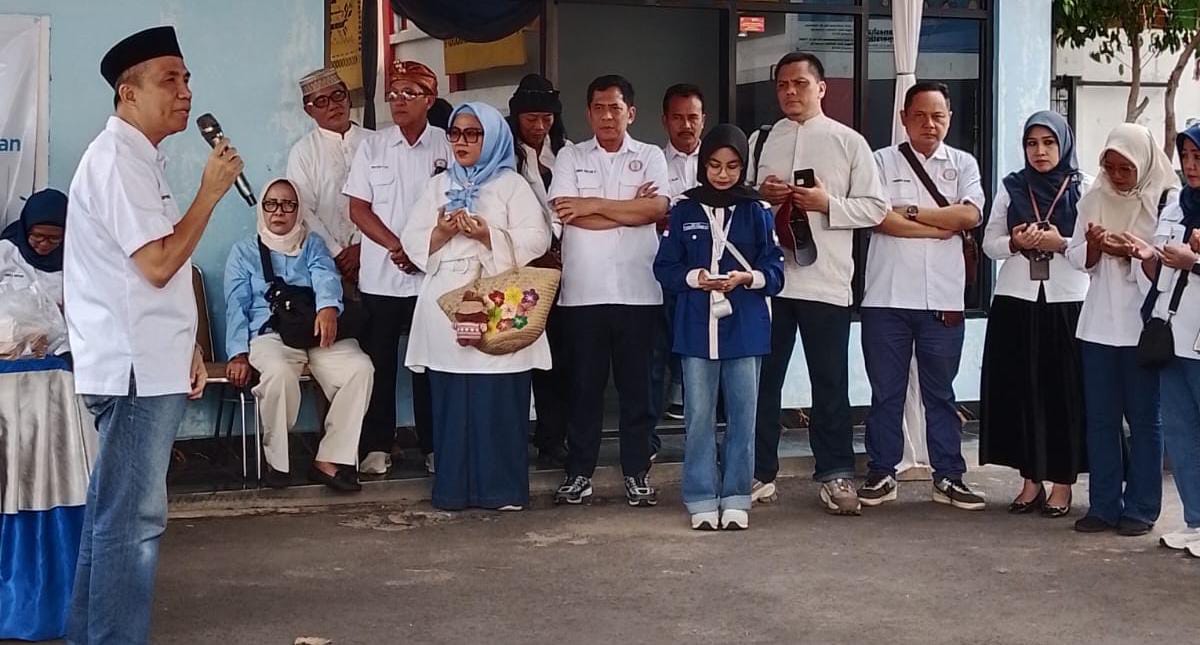 Alumni SMAN 1 Bandar Lampung Bagikan Ribuan Takjil