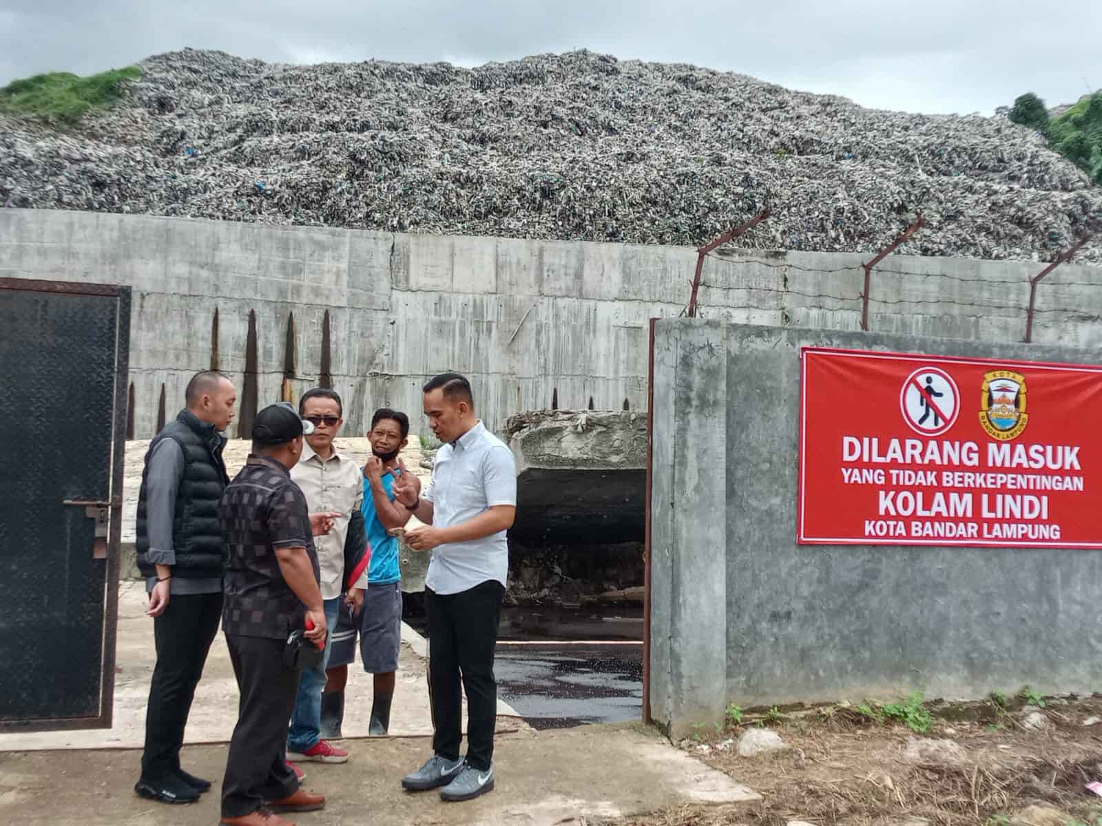 TPA Bakung Kembali Gunakan Open Dumping, DPRD Bandar Lampung Desak Perbaikan Sistem