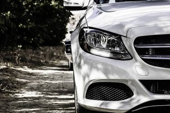 Tips Ampuh Jaga Mobil Putih Tetap Kinclong, Anti Kusam dan Menguning!