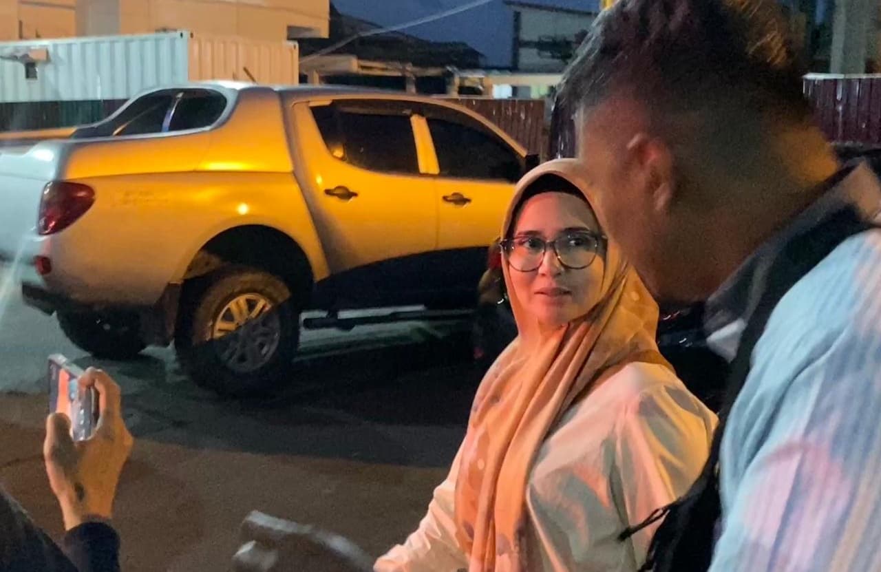 Usai Diperiksa 9 Jam, Bupati Pesawaran Bungkam soal Dugaan Korupsi Proyek SPAM Rp8,2 Miliar