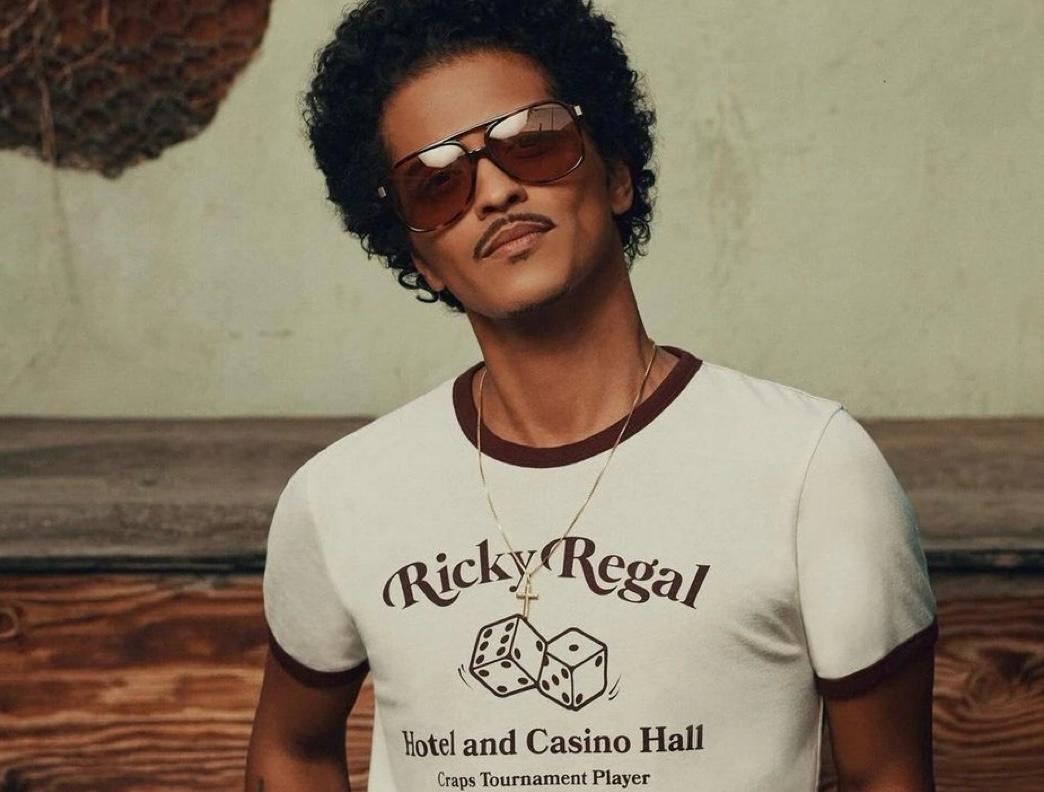 Bruno Mars Konfirmasi Album Kompilasi 'The Collaborations' pada 18 April