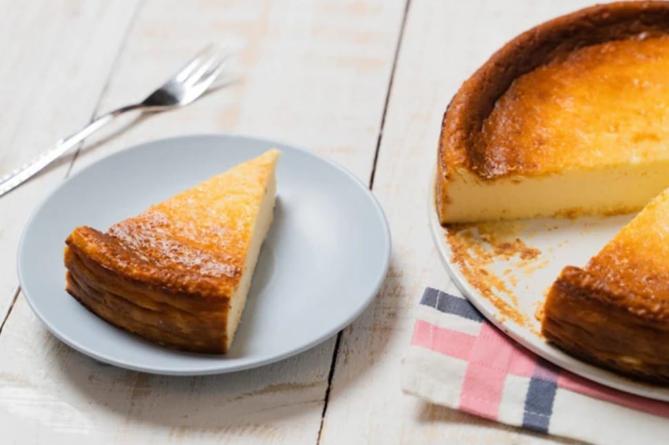 Resep Cheesecake Lembut dengan Topping Ganache Cokelat, Dijamin Lumer di Mulut!