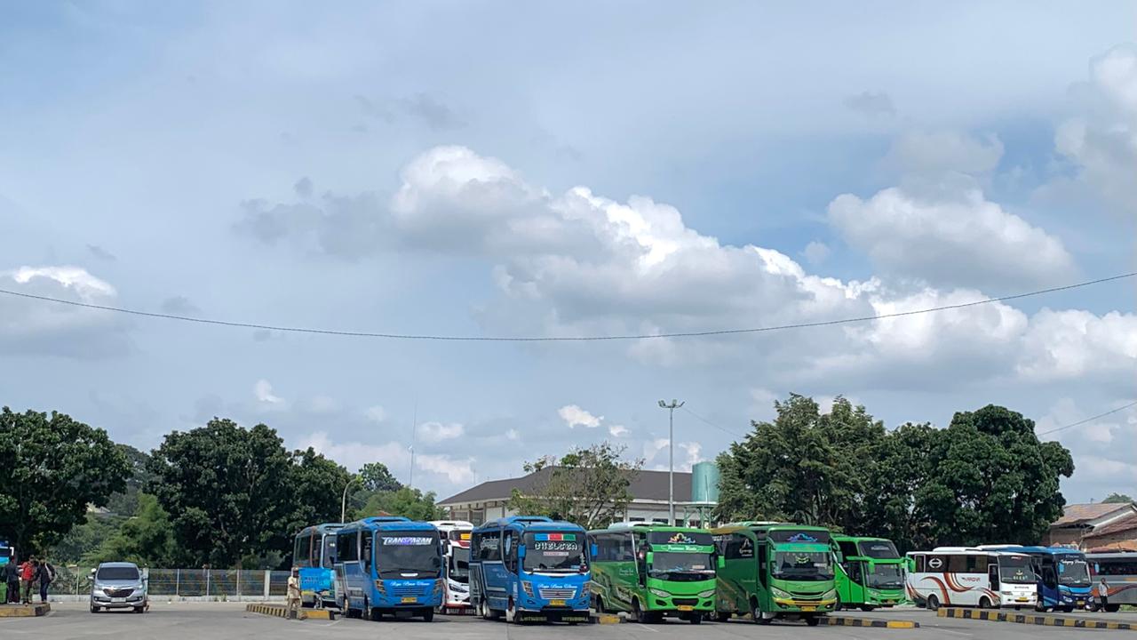 Terminal Rajabasa Catat Lonjakan Penumpang 2025 dengan Keberangkatan yang Tembus 217 Ribu