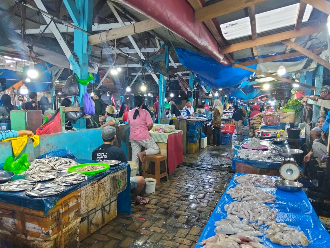 Cuaca Ekstrem Hantam Laut, Harga Ikan di Bandar Lampung Naik Tajam