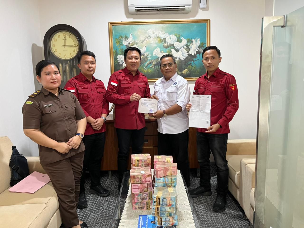 Kejari Bandar Lampung Kembalikan Rp1,8 Miliar ke Kas Negara dari Kasus Korupsi Jalan Ir Sutami