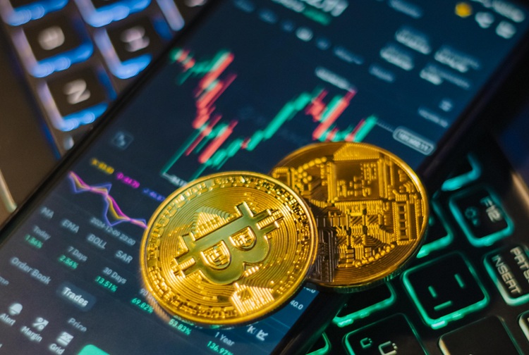 Lebih Aman Saham atau Crypto? Anak Muda Wajib Tahu Sebelum Salah Pilih Investasi