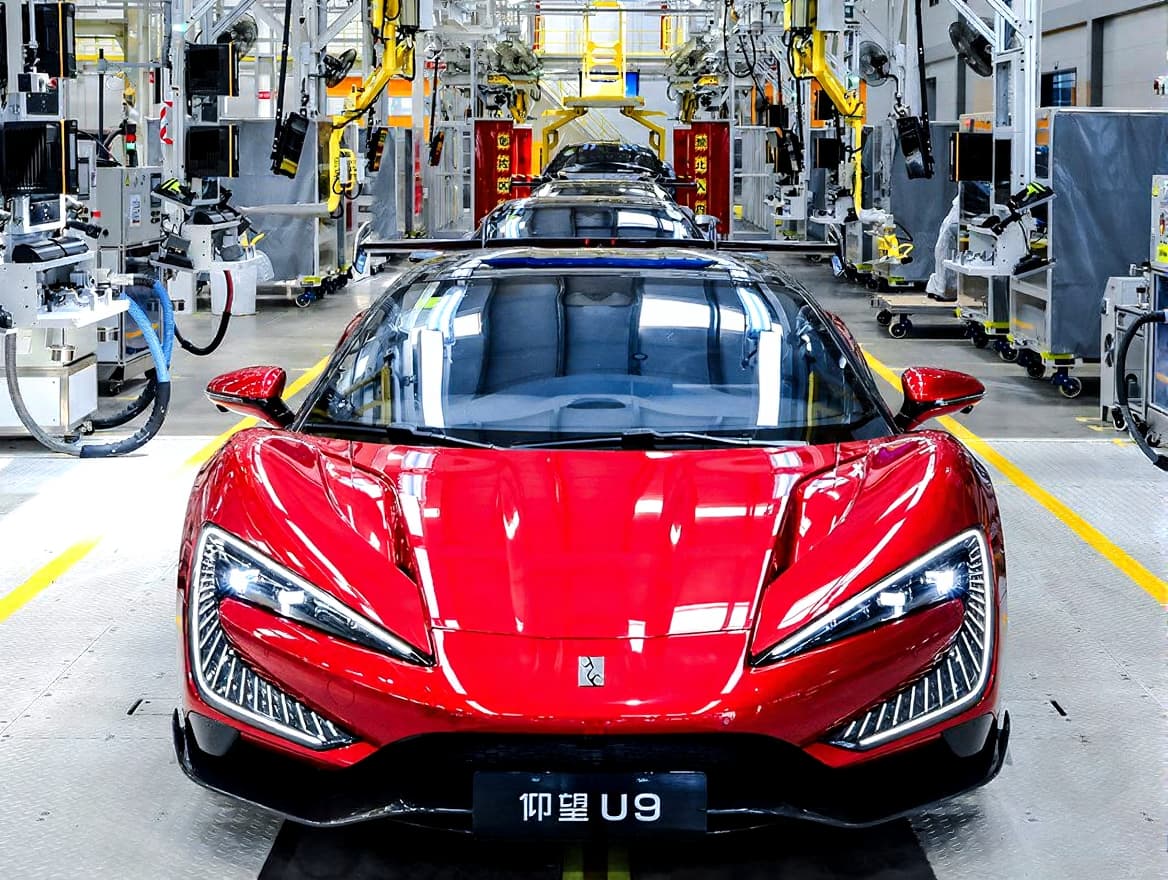 Penjualan Mobil Listrik EV China Diproyeksi Melambat 2026, Pajak Pembelian Mulai Berlaku Lagi
